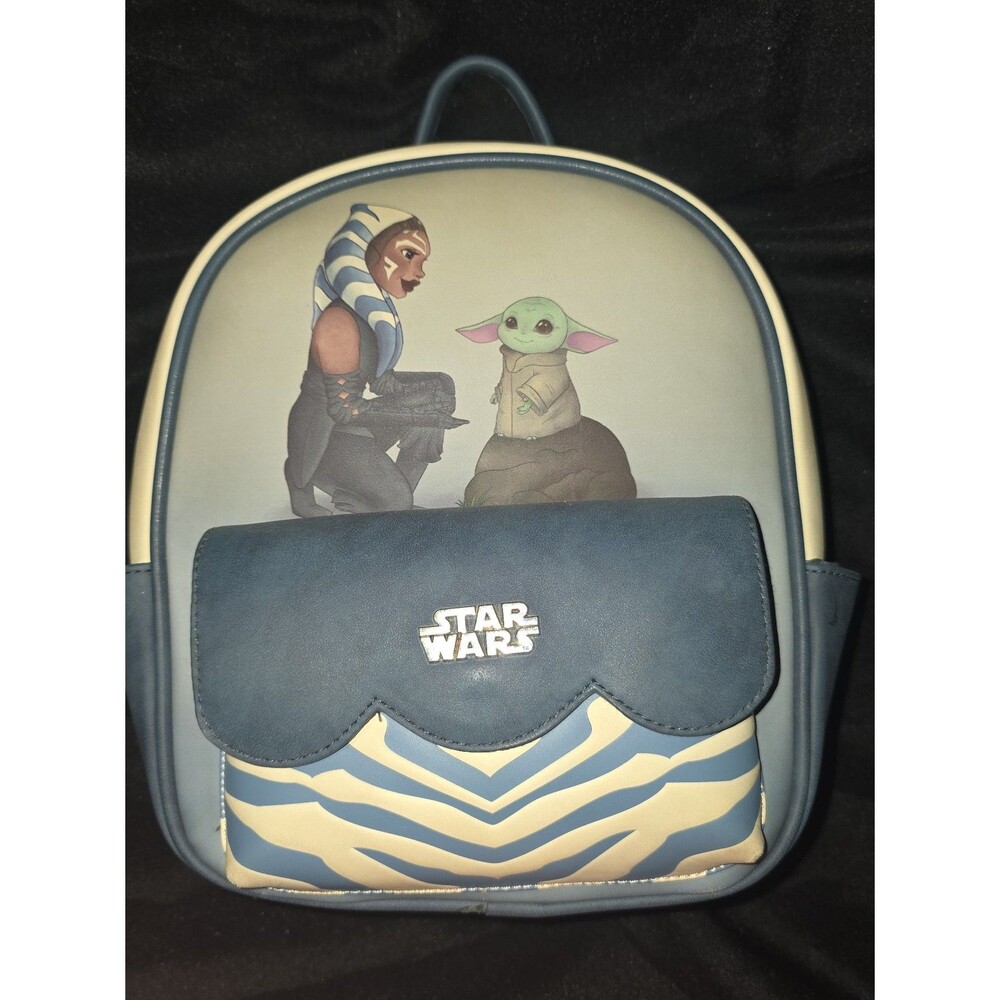 Like new bioworld Disney star wars Yoda the child grogu Ashoka mini backpack!